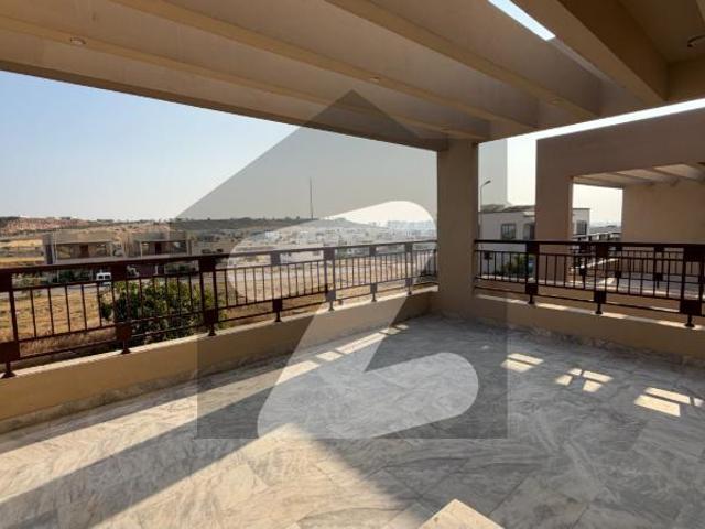 272 Sq Yd Luxury5 Bedroom Villa For Sale Bahria Town Precinct 8