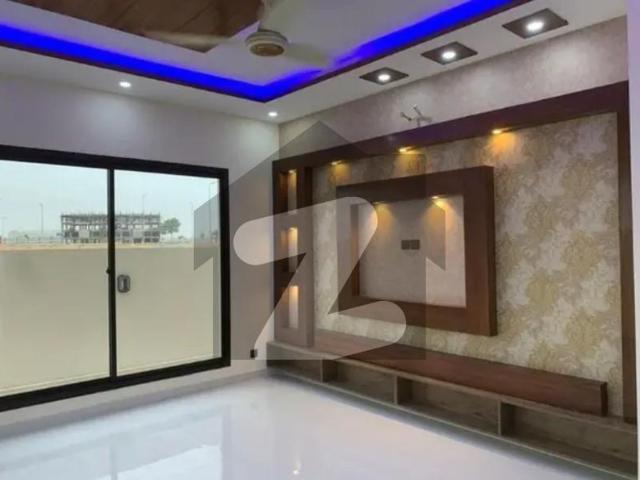 272sq Yard 5 Bedrooms Luxury Villa Is Available FOR RENT. 6km From Entrance Of BTK. 5 Bed DDL 2 Kitchens Bahria Town Precinct 6