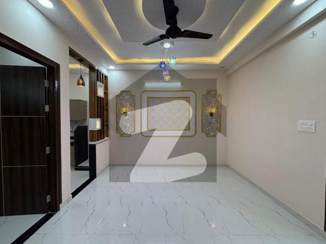 272sq yd 5 Bedrooms Luxury Villa is Available FOR RENT. 6km from Entrance of BTK. 5 Bed DDL 2 Kitchens Bahria Town Precinct 6