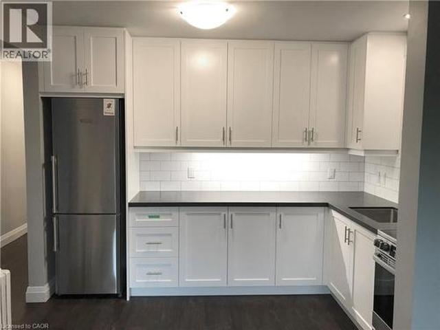 273 Lakeshore Road E Unit# 1, Mississauga, ON, L5G 1G8 lease for lease | Listing ID 40848 | Royal LePage