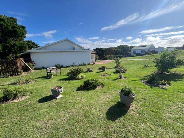 273 m² Land available in Port Alfred Central