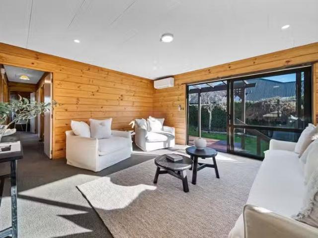 2/74 Aorangi Road, Bryndwr, NZ 8052 House for Sale
