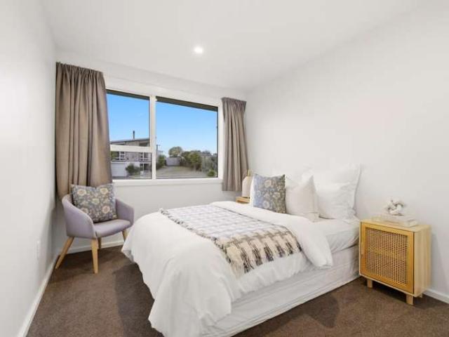 274 Lake Terrace Road, Shirley, Christchurch City