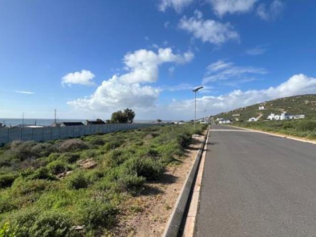 274 m² Land available in St Helena Views