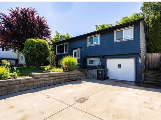 2758 B Avenue, Langley, BC, V4W 3L3 house for sale | Listing ID R3138 | Royal LePage