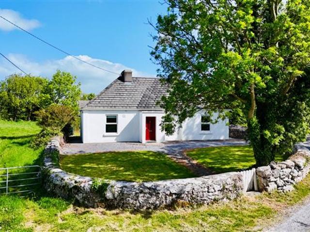 275,000 | Horseshoe Cottage, Park, Rosscahill, Galway DNG Martin O'Connor Auctioneers 4737 MyHome. Ie Residential