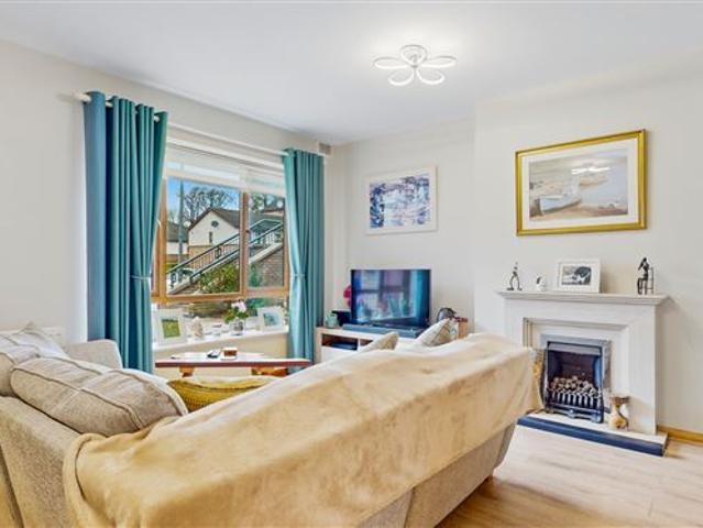 275,000 | 10 Park Glen, Grangerath, Drogheda, Louth Dixon Residential Limited 4992 MyHome. Ie Residential
