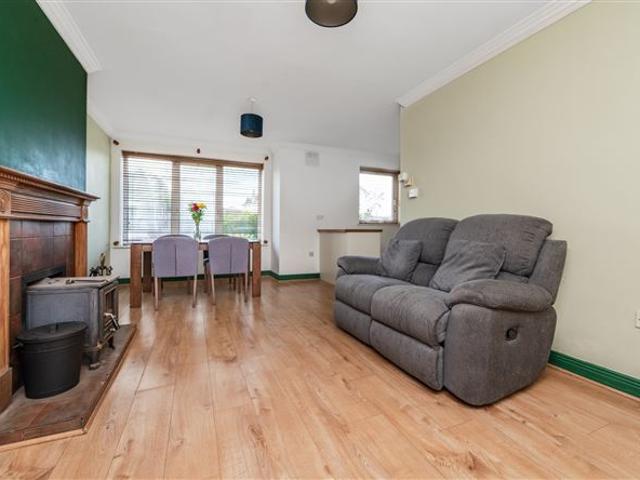 275,000 | 10 Beasley House, Punchestown Gate, Naas, Co. Kildare Sherry FitzGerald O'Reilly Naas 4994 MyHome. Ie Residential