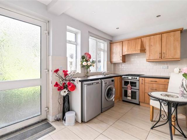 275,000 | 32 Dunsink Avenue, Finglas West, Dublin 11 Mason Estates Phibsboro 5006 MyHome. Ie Residential