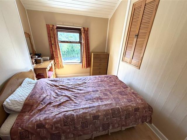 275,000 | 4 Glencurragh, Skibbereen, Cork Charles McCarthy Auctioneers 5012 MyHome. Ie Residential