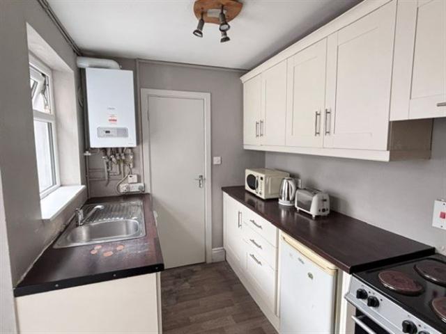 275,000 | 8 Geraldine Place, Albert Road, Cork City, Cork REA O'Donoghue & Clarke 5011 MyHome. Ie Residential
