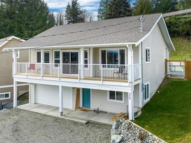275 Castley Hts, Lake Cowichan, BC, V0R 2G0 house for sale | Listing ID 997366 | Royal LePage
