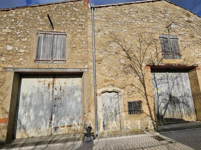 275 m² en pierre à réinventer – Ancienne cave vigneronne – P. 375m² Assignan