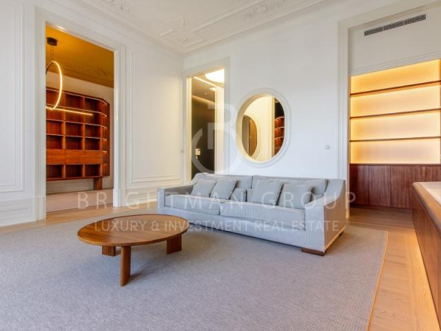 Apartamento T4 na Braamcamp Art Nouveau Residencia