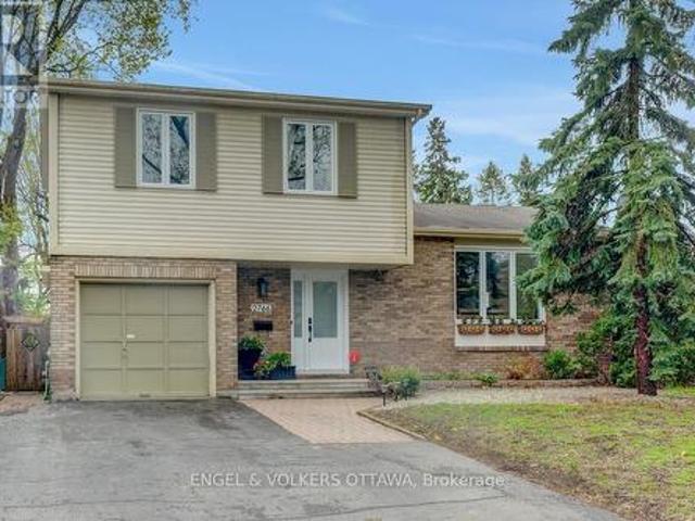 2766 Harwood Avenue, Ottawa, ON, K2B 8H7 house for sale | Listing ID X13150 | Royal LePage