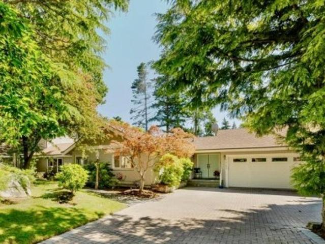 2763 Arbutus Rd, Saanich, BC, V8N 5X8 Luxury House for sale | Listing ID 1039 | Royal LePage Carriage Trade Luxury Properties