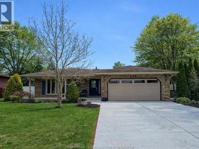 276 Fairway Cres, Tecumseh, ON, N8N 2Z2 house for sale | Listing ID 26016 | Royal LePage