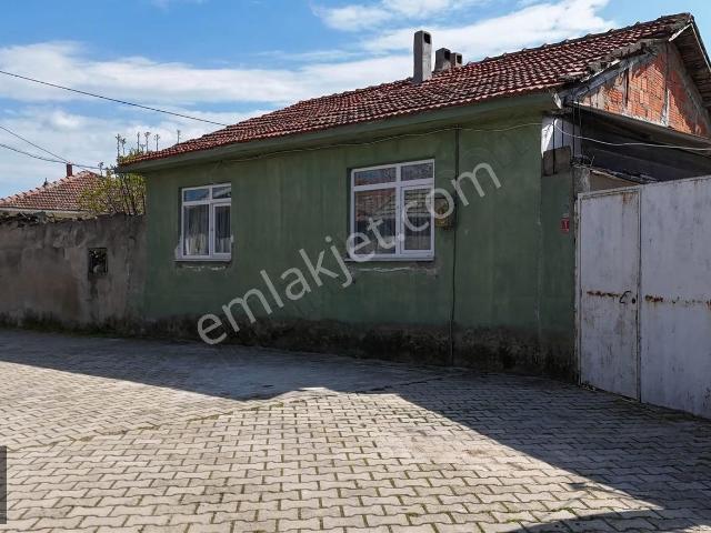 276 M² Gönen Körpeağaçta Yatırımlık Bahçeli Müstakil Köy Evi