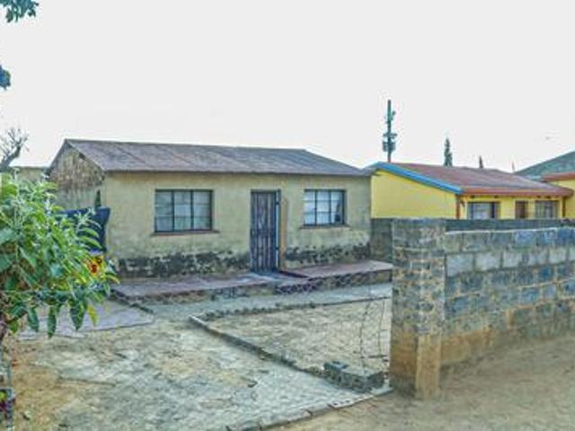 277m2 size yard asset on the market.