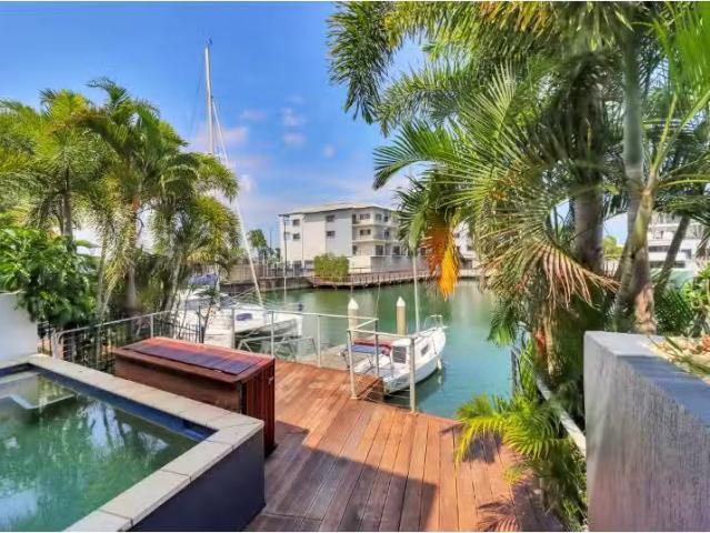 2/78 O'ferrals Road, Bayview Townhouse for rent Listed by Ger.