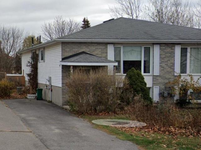 278 Owens Crescent 278 Owens Crescent Semi for Rent