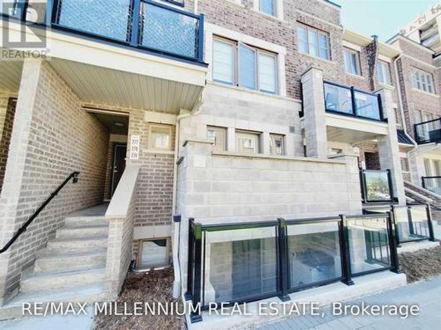 279 60 Parrotta Drive, Toronto, ON, M9M 0B4 townhouse for lease | Listing ID W13622 | Royal LePage