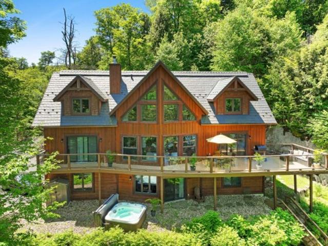 279 Ch. Des Castors, Mont Tremblant, QC, J8E 1R4 house for sale | Listing ID 22968 | Royal LePage