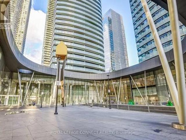 2804 14 York Street, Toronto, ON, M5J 0B1 condo for sale | Listing ID C11995 | Royal LePage