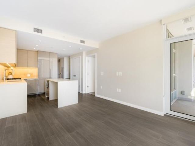 2804 4 Lougheed Highway, Burnaby, BC, V5C 0N9 Single Family Property For Sale | Listing ID R3144 | Royal LePage