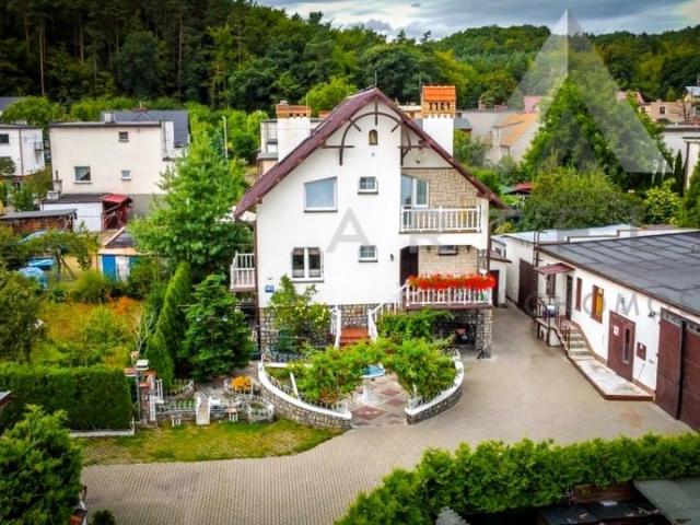 28068 219,60 m², Reda