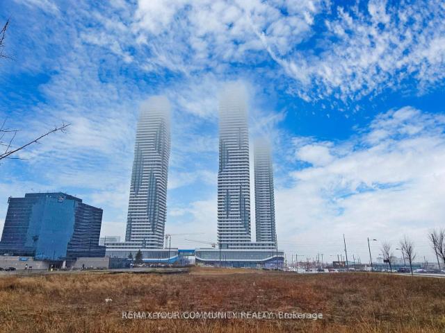 2807 Commerce Street, Vaughan | For Rent @ $1,900 | Condos. Ca