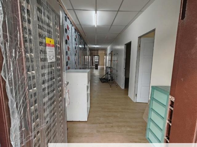 2800 sf Kampung Bersatu Batu 13 Puchong 1st Floor Factory Office