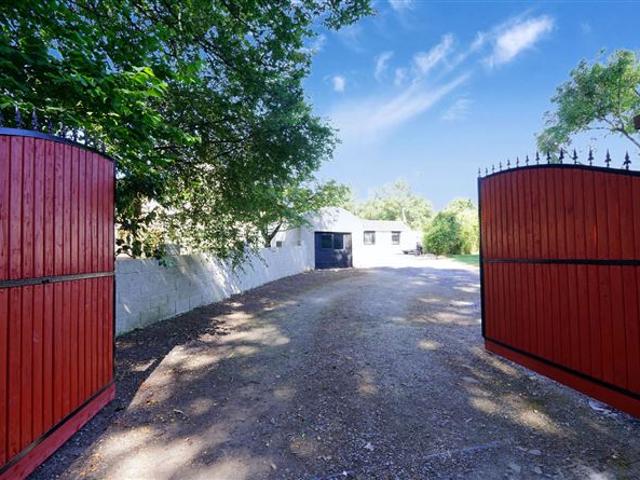 Sale Agreed | Oldgrange, Mothel, Carrick On Suir, Co. Tipperary Barry Murphy Auctioneers Ltd 5017 MyHome. Ie Residential