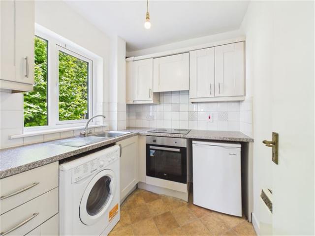 280,000 | Apartment 1 Turveywoods, Donabate, County Dublin Robertson Estate Agents 4997 MyHome. Ie Residential