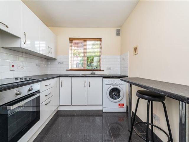 280,000 | 11 Monread Brook, Naas, Co. Kildare Sherry FitzGerald O'Reilly Naas 5017 MyHome. Ie Residential