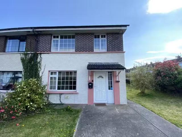 280 St Oliver`s Close, Clonmel, Co. Tipperary, E91V960 is for.