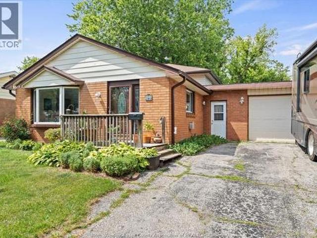 280 Pickering, Amherstburg, ON, N9V 1R6 house for sale | Listing ID 26016 | Royal LePage