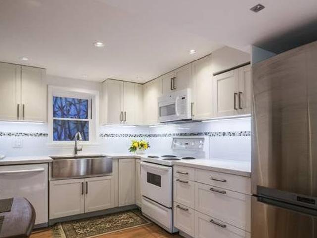 2814 West 3rd Avenue 7 Vancouver BC V6K 1M7 3 Bedroom Apartment for Rent for 4695 month