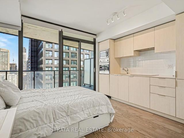 2810 11 Wellesley Street W, Toronto | Leased, C13629 | Condos. Ca
