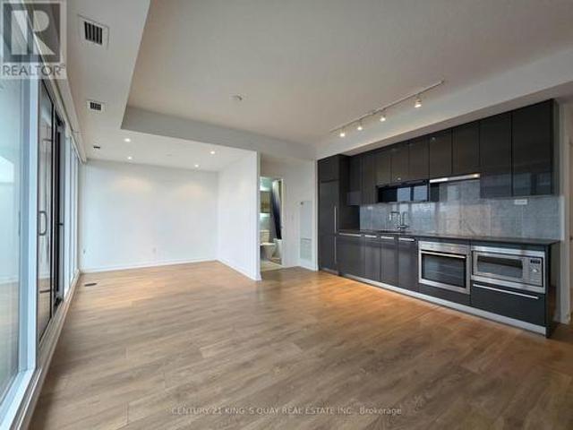 2812 Mcmahon Drive, Toronto, ON, M2K 0E3 condo for sale | Listing ID C12043 | Royal LePage