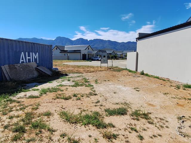 281m² Vacant Land For Sale in Robertson