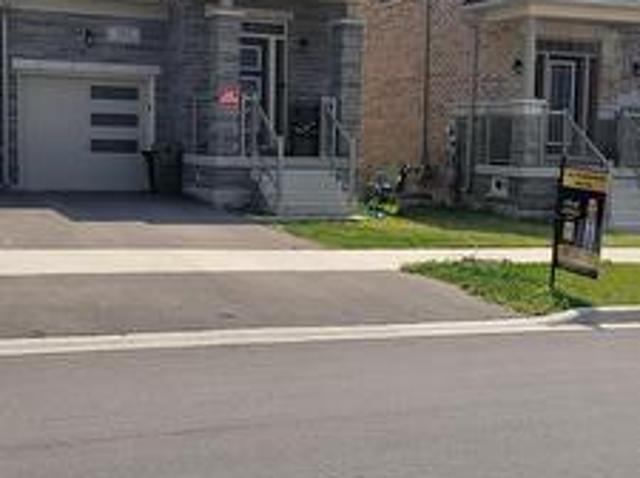 282 Great Falls Boulevard, Hamilton, ON, L8B 1Z5 house for lease | Listing ID X13621 | Royal LePage