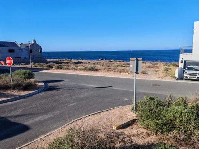 282 m² Land available in St Helena Views
