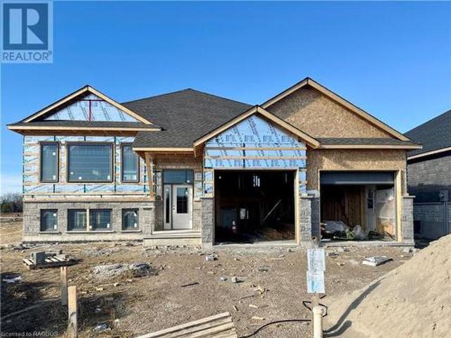 282 Ridge Street, Saugeen Shores, ON, N0H 2C3 house for sale | Listing ID X11822 | Royal LePage