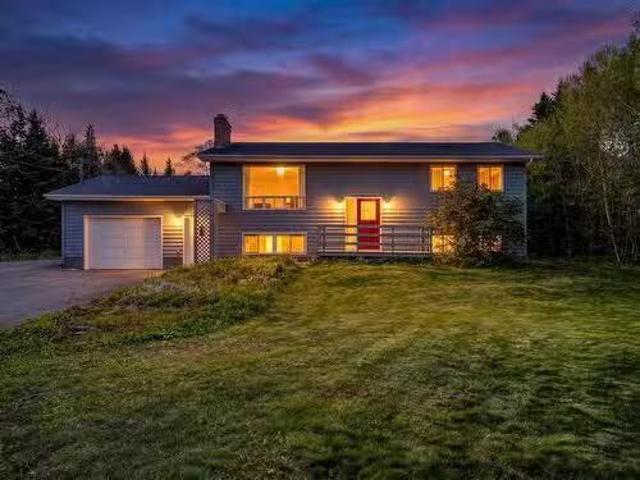 2834 Prospect Road, Whites Lake, NS, B3T 2A7 house for sale.