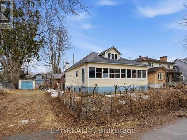 2838 Haughton Avenue, Ottawa, ON, K2B 6Z3 house for sale | Listing ID X12956 | Royal LePage
