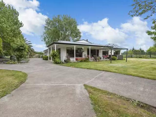 2/838 Tirau Road, Karapiro, Waipa For Sale