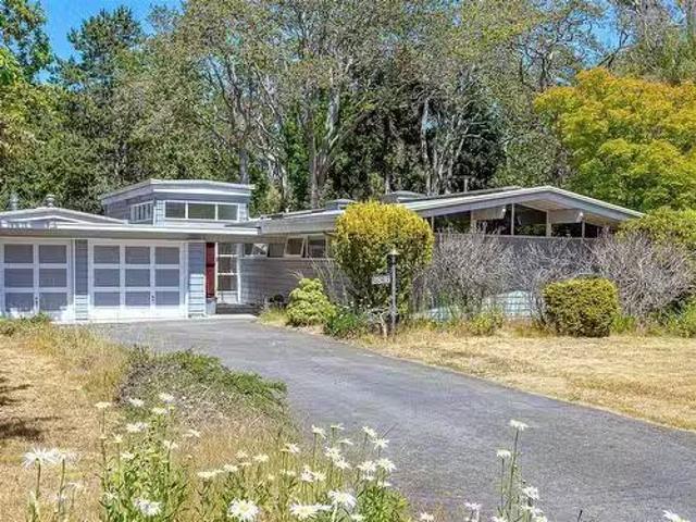 2830 Lansdowne Rd, Oak Bay, BC, V8R 3P9 house for sale List.