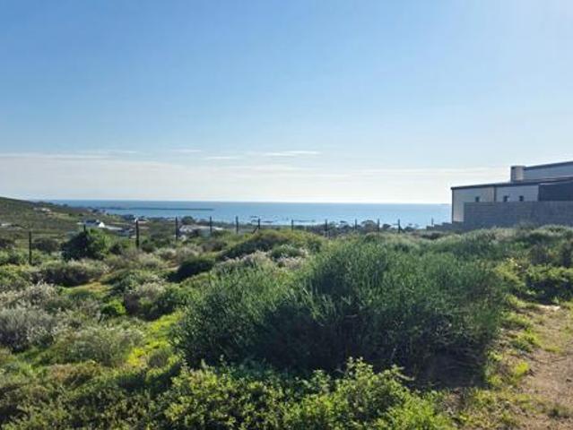 283 m² Land available in St Helena Views