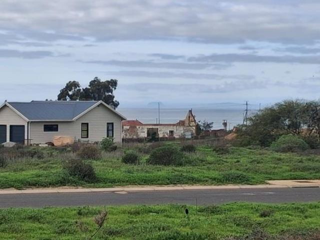 283 m² Land available in St Helena Views